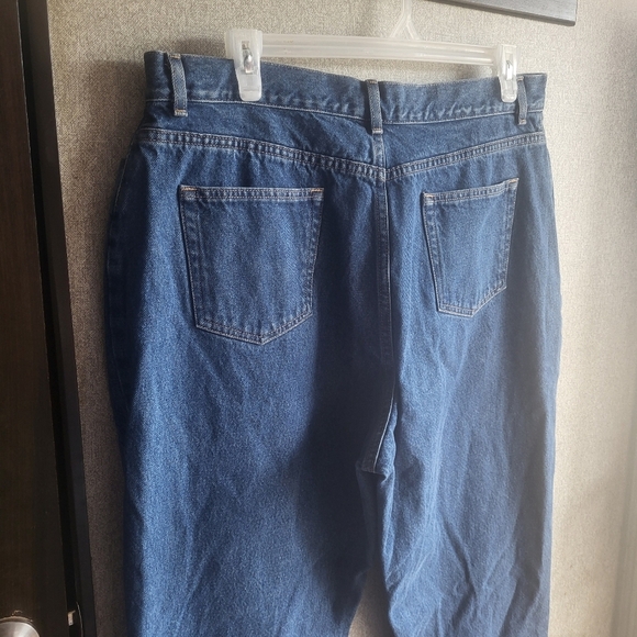 L.L Bean Womens Size 20‎ Classic Curvy Fit Jeans Plus Size Dark Wash - Picture 2 of 5
